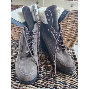 Guess Women’s Taanya Leather Wedge Booties Brown Suede Size‎ 10M